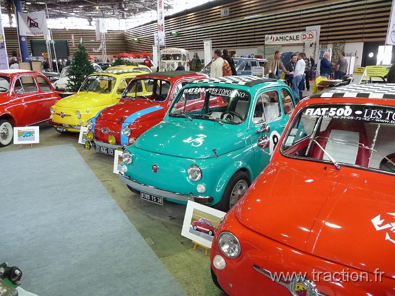 Epoquauto (28).JPG - 05/11/2010 - 69000 LYONƒPOQU'AUTO32�me Salon International Autos & Motos AnciennesClub FIAT 500
